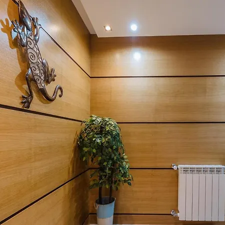 Farol Place Apartman *