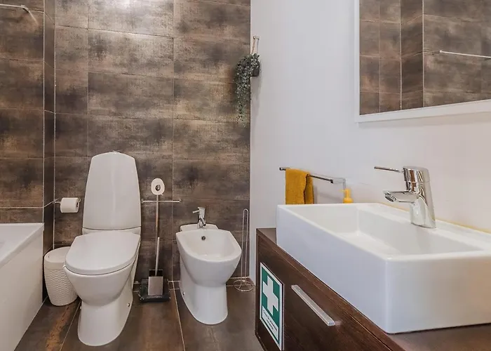 Farol Place アパート